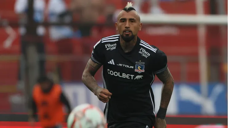 Colo Colo enfrenta a Alianza Lima.