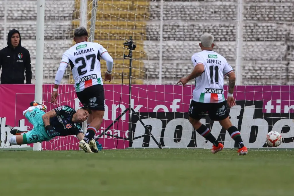 Gabriel Castellón asegura que se ganó un punto, por cómo se dio el duelo ante Palestino. Foto: Dragomir Yankovic/Photosport
