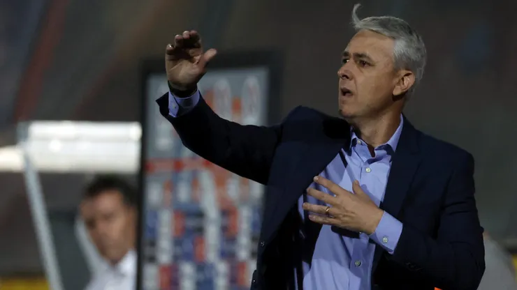 Tiago Nunes vivió con pasión el clásico.