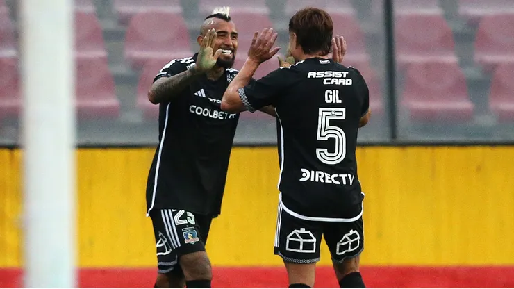 Vidal celebra el gol del triunfo con Gil