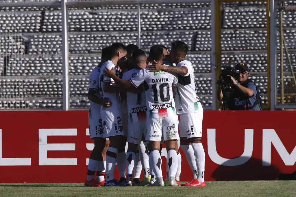 Palestino ganó, llegó al segundo lugar y enfrenta a la U el fin de semana para alcanzarla en la cima. Foto: Photosport.