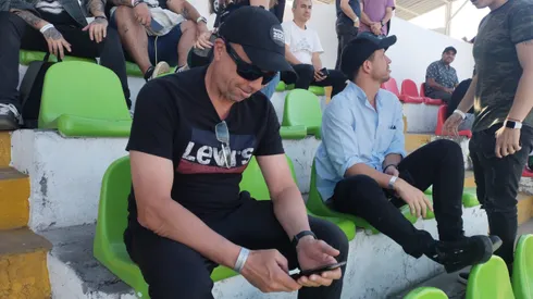 Álvarez en compañía de Manuel Mayo en La Cisterna.