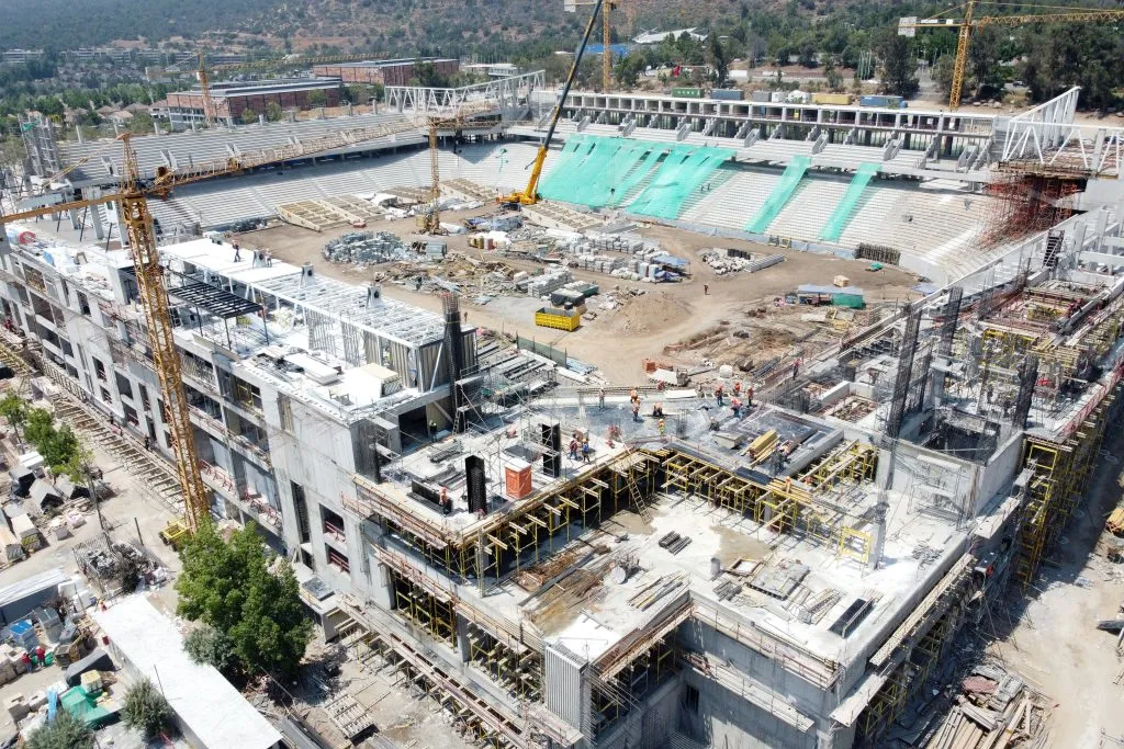 Católica realiza trabajos hace más de un año en el nuevo estadio
