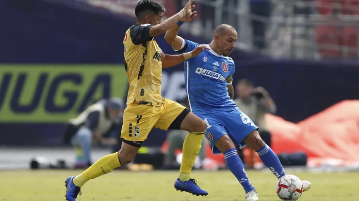 Marcelo Díaz no tendrá problemas para jugar ante Palestino.