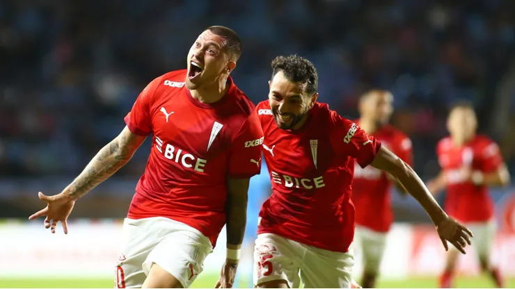 Nicolás Castillo celebra su gol ante Iquique