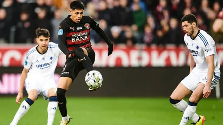 Darío Osorio sigue mostrando su talento en Dinamarca.