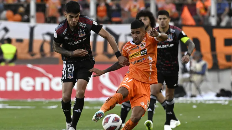 Cobreloa visita a Colo Colo en el Monumental.