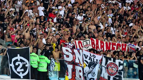 El mal comportamiento de los hinchas albos otra vez se hizo notar.