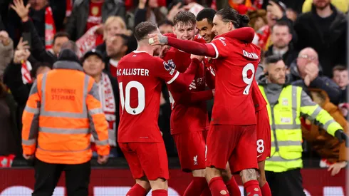 Los jugadores de Liverpool, a puro festejo.