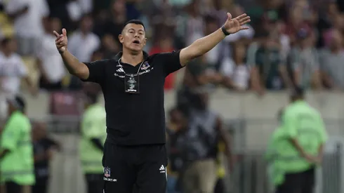 Almirón empieza a tomar decisiones en Colo Colo.