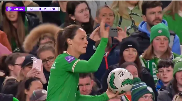 Megan Campbell se mandó un tremendo lateral con su selección.