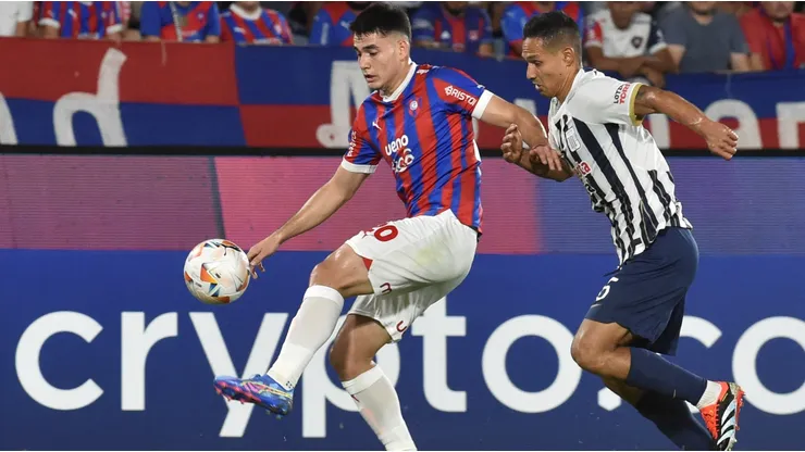 Cerro Porteño sufrió hasta el final para vencer a Alianza Lima.