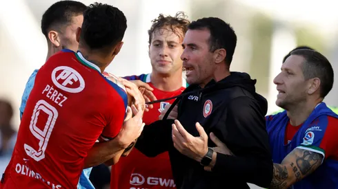 Manuel Fernández castigado por incidente con Moisés González el fin de semana.