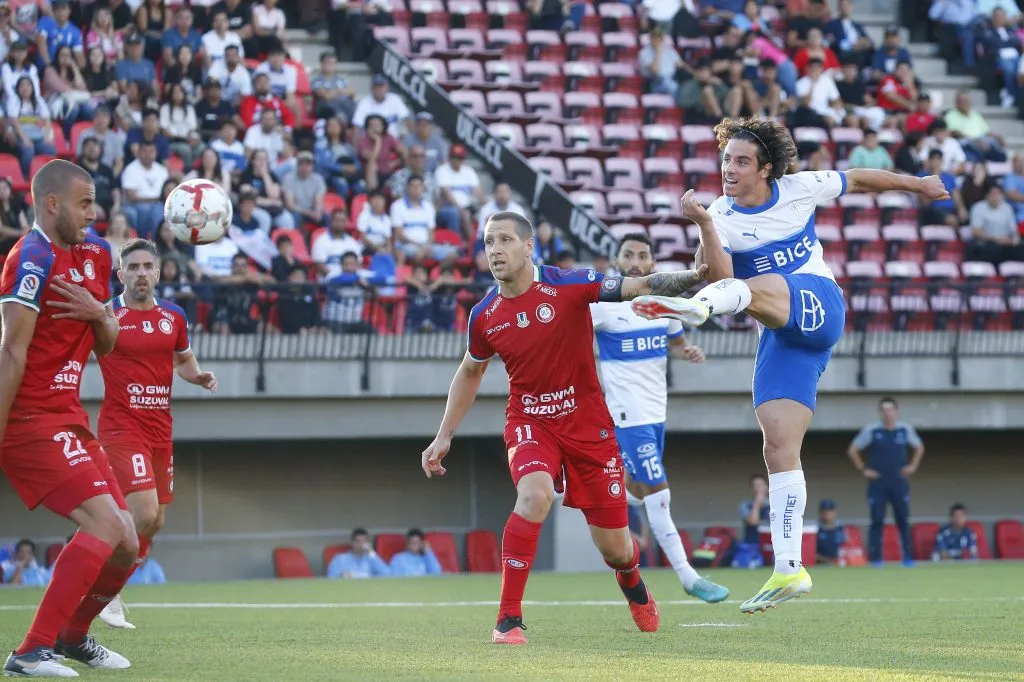 Clemente Montes espera jugar más en la Católica de Nunes