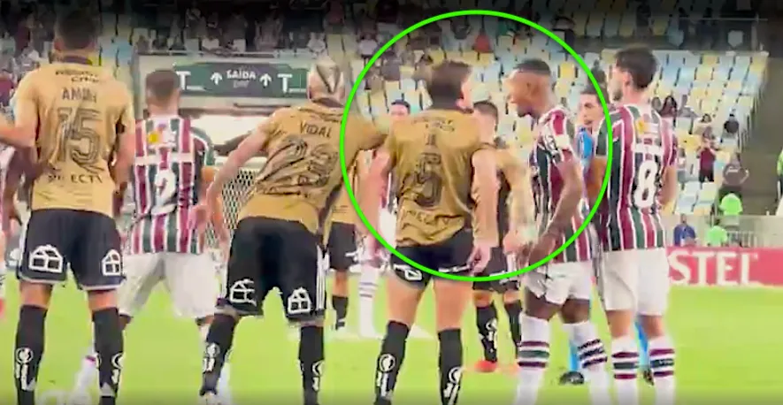 La pelea de Gil con Marquinhos