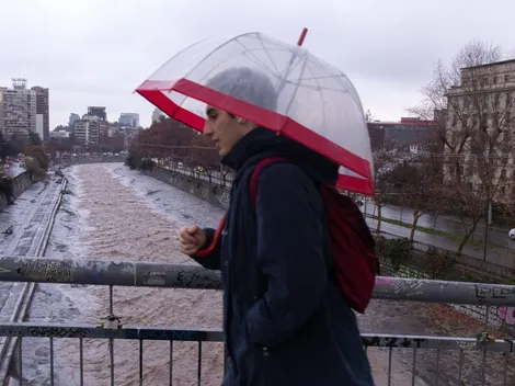 ¿A qué hora comienza la lluvia hoy en Santiago?