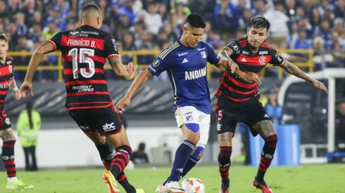 Erick Pulgar sería titular contra Palestino