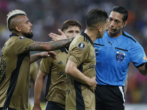 Hinchas de Colo Colo llenan de recetas al árbitro de Libertadores