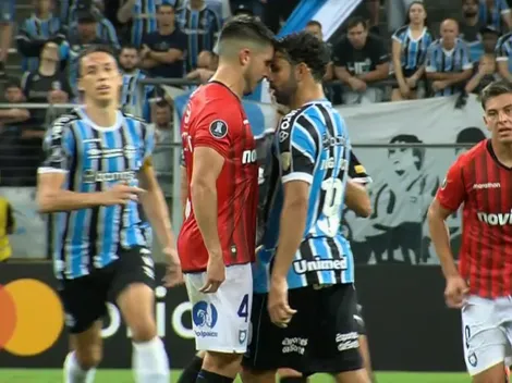 Diego Costa se hace el choro y pelea con defensa de Huachipato