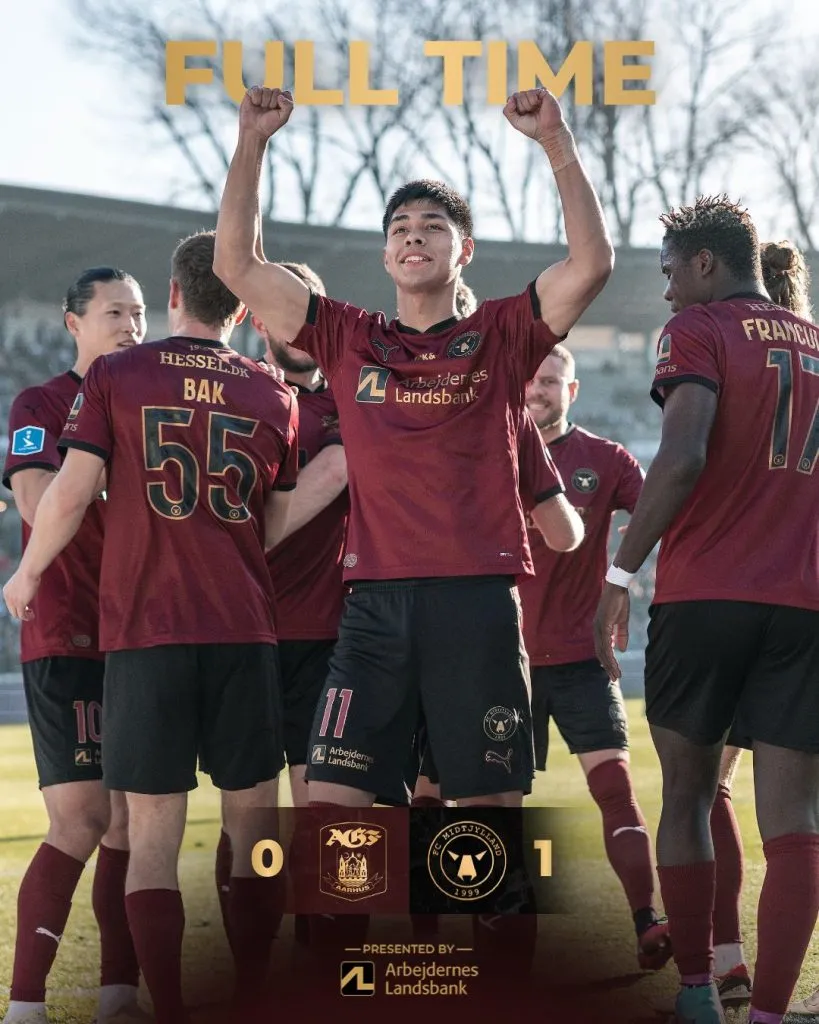 Los brazos de Osorio llaman la atención en el triunfo de su equipo en Dinamarca.