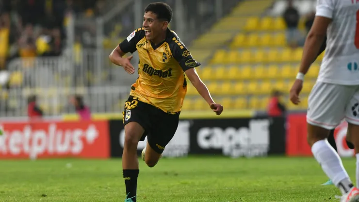 Martín Mundaca le marcó un doblete a Cobreloa.