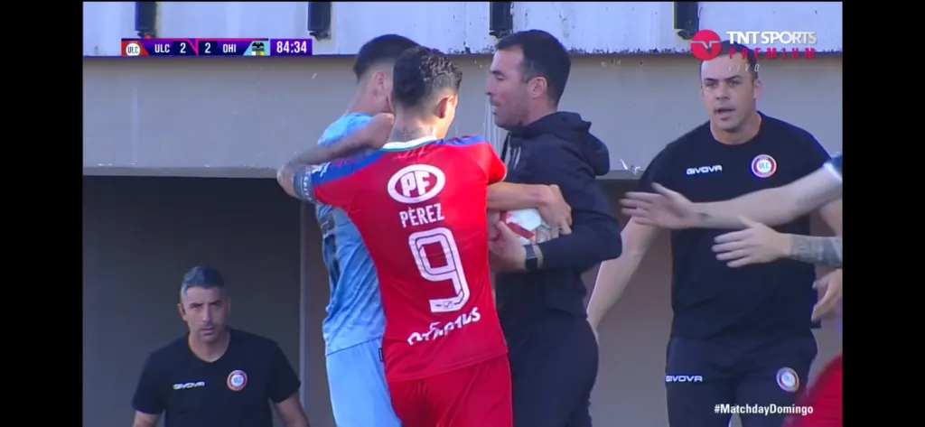 La secuencia de la bravuconada de Fernández