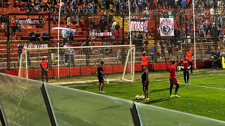 La práctica de los goleros de Unión Española. (Foto: Cristián Fajardo | RedGol).