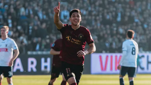 Darío Osorio marca su sexto gol de la temporada en su club.