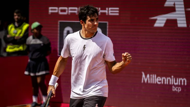 Cristian Garin disputa la semifinal del ATP de Estoril.