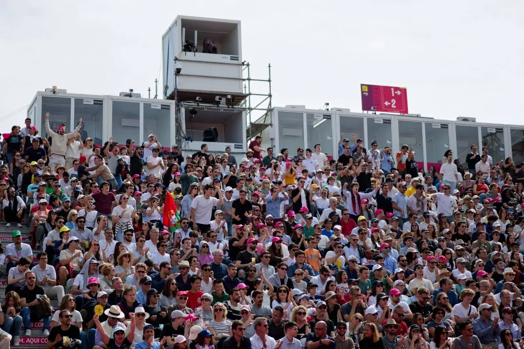 El público en Estoril jugó un partido aparte. Foto: Imago