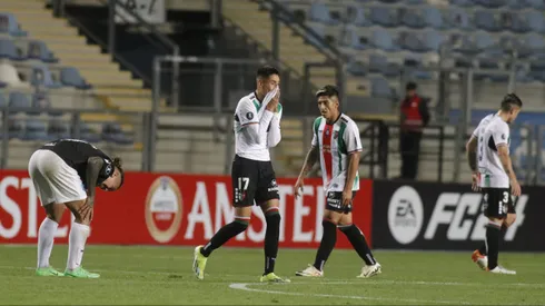 Román se fue expulsado en la derrota de Palestino