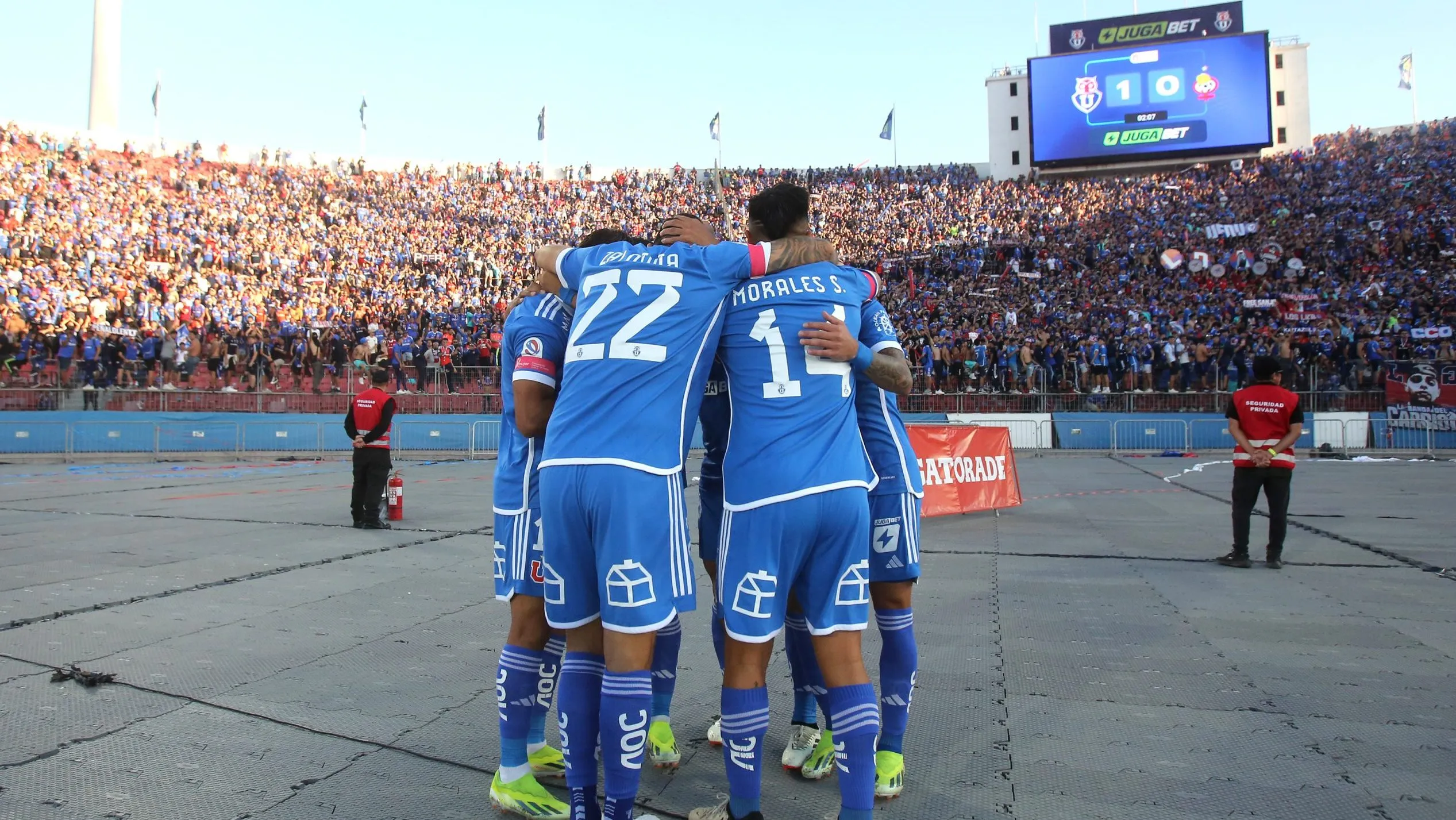 El duelo con los piratas será una fiesta en el Estadio Nacional. Foto: Jonnathan Oyarzun/Photosport
