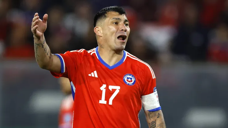Vero Bianchi apunta a una pelea interna entre Medel y el cuerpo técnico de Gareca