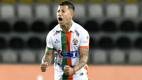 Leonardo Valencia anotó el 1-1 entre Cobresal y Barcelona.