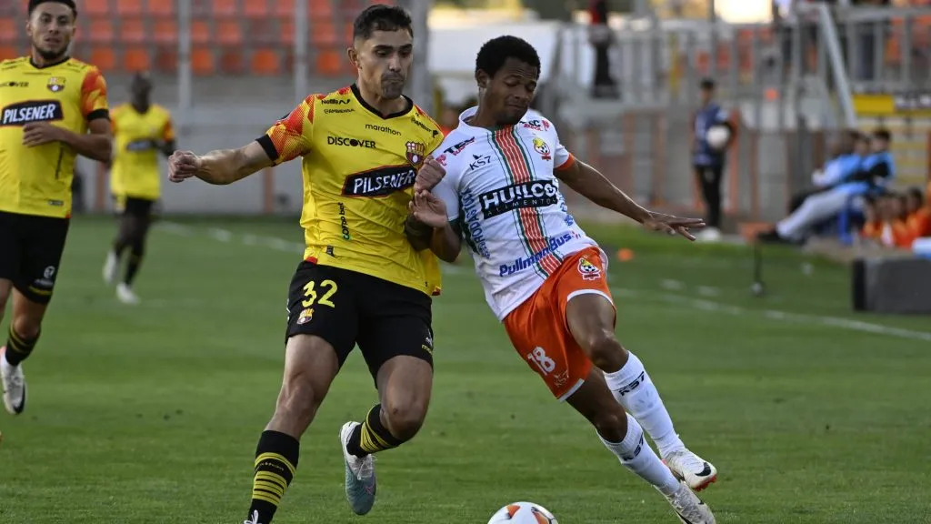 Cobresal y Barcelona igualaron en Calama. Foto: Photosport.