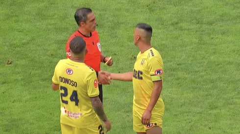 González se fue expulsado tras un tirón al árbitro