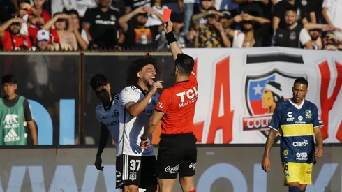 La expulsión de Maximiliano Falcón contra Everton.