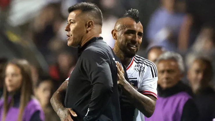 Jorge Almirón no duda: Vidal estará en Colo Colo ante Cerro Porteño.