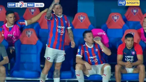 A Iturbe no le gustó para nada ser reemplazado ante Nacional.