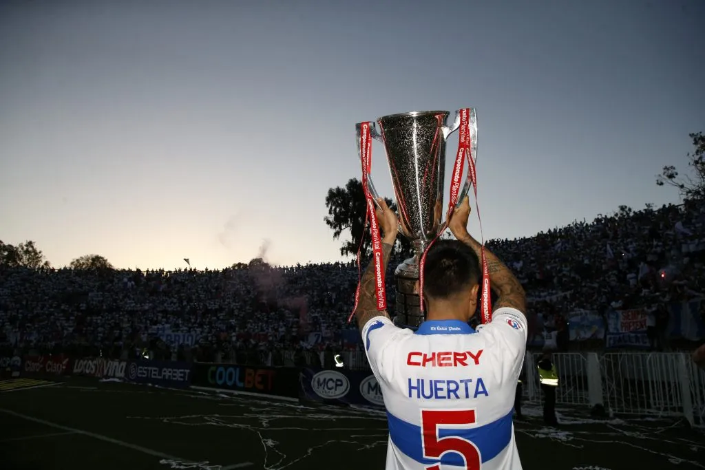 Valber Huerta ha estado alejado del protagonismo en Toluca y puede volver a la UC | Photosport