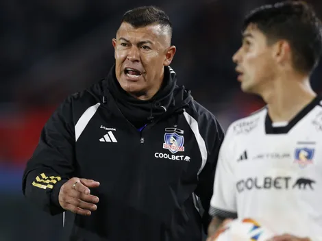 "La regla está hecha...": Almirón pide doce jugadores en la banca