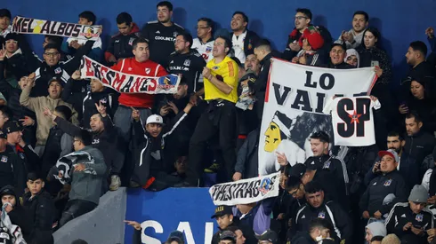 Miles de hinchas de Colo Colo acompañaron al equipo en Paraguay ante Cerro Porteño.