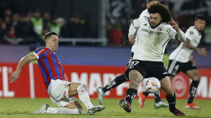 Falcón se erigió como uno de los grandes héroes de la visita de Colo Colo a Asunción.