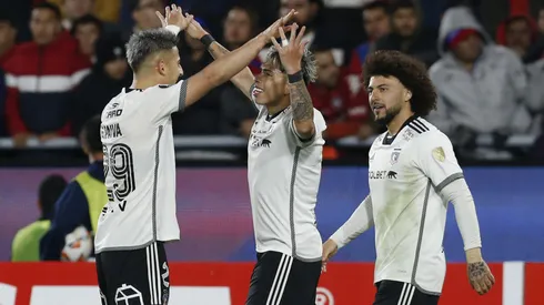 ¡De infarto! Colo Colo clasifica en Copa Libertadores.