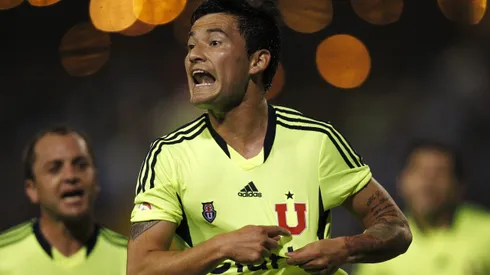 Charles Aránguiz quiere salir del Inter de Porto Alegre.