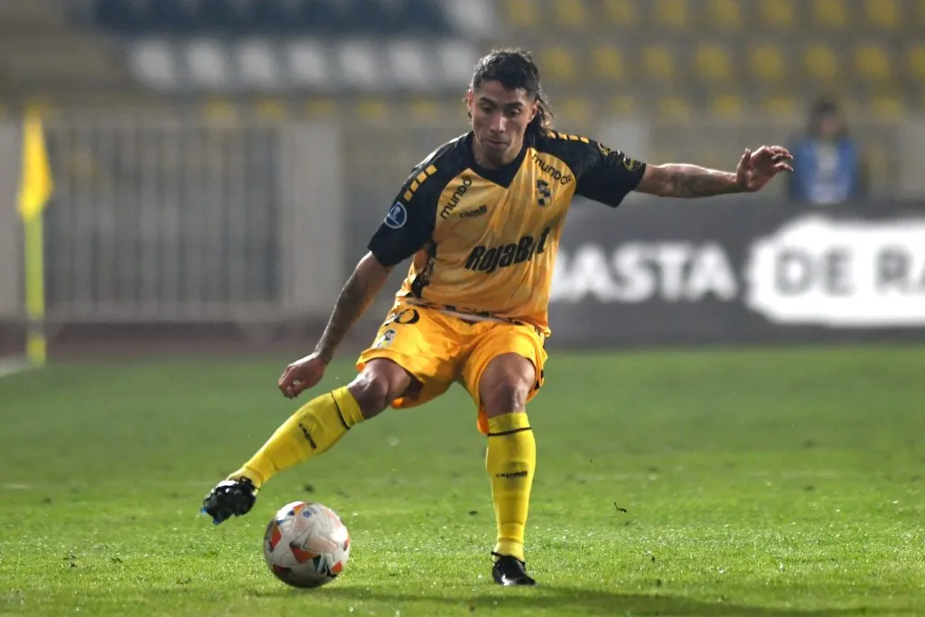 Luciano Cabral jugó por Coquimbo Unido ante Red Bull Bragantino. (Alejandro Pizarro Ubilla/Photosport).