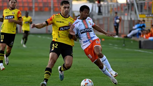 Cobresal y Barcelona igualaron en el primer juego.