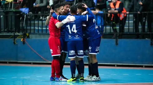 La U celebró en el Superclásico ante Colo Colo.