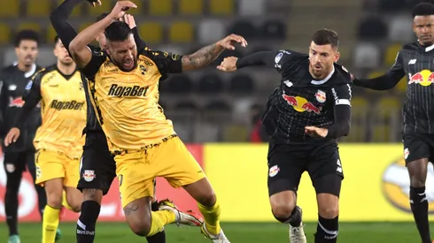 Coquimbo Unido ganaba hasta los 93' minutos, pero un penal le dio el empate a Bragantino.