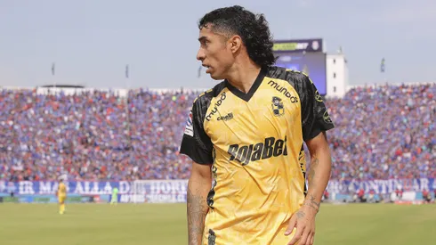 Luciano Cabral es un objetivo de Colo Colo para el mercado de pases.